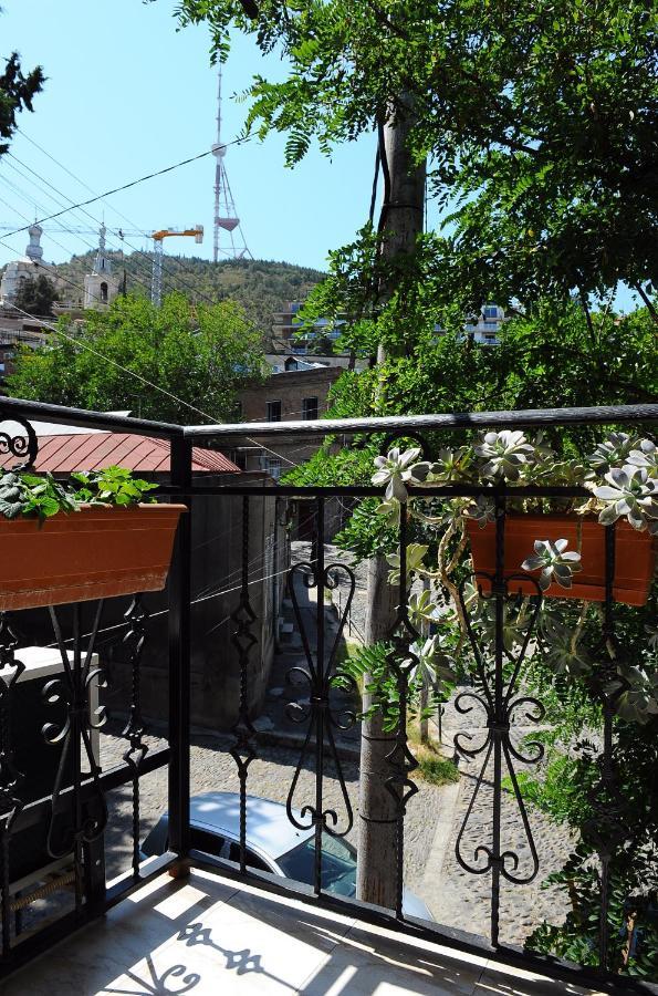 Janika Apartments Tbilisi Exteriör bild